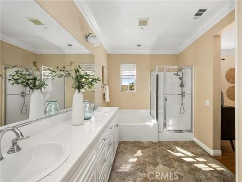 125  Chantilly  , Irvine, CA