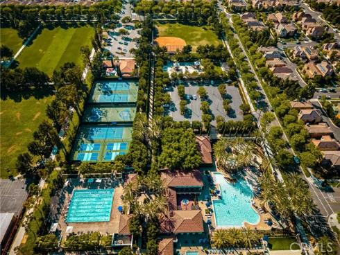 125  Chantilly  , Irvine, CA