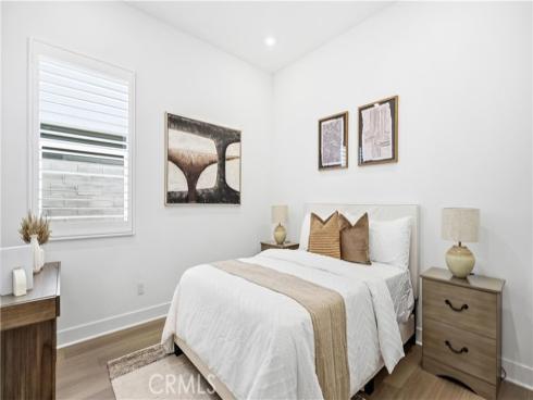 197  merit  , Irvine, CA