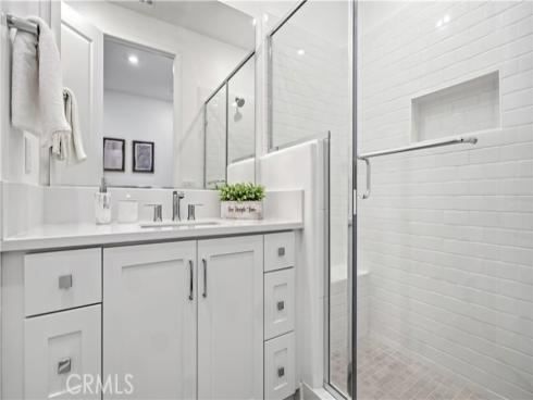 197  merit  , Irvine, CA