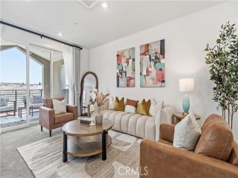 197  merit  , Irvine, CA