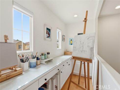 5 Upland , Irvine, CA