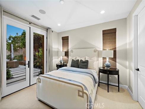 137 Sunset , Irvine, CA