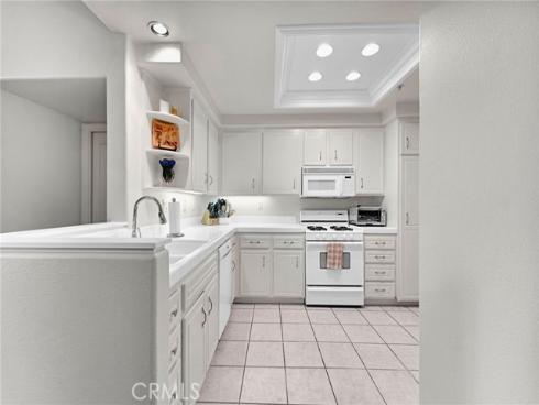 1602  Solvay Aisle  , Irvine, CA