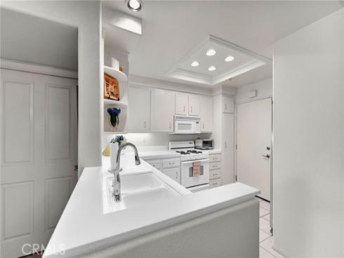 1602  Solvay Aisle  , Irvine, CA
