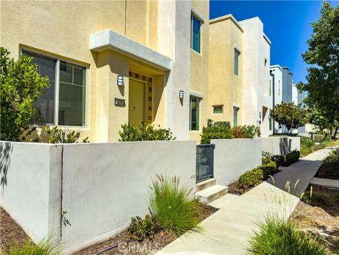129  Terrapin  , Irvine, CA