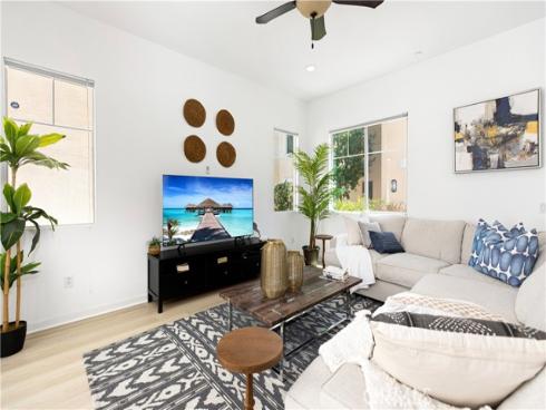 129  Terrapin  , Irvine, CA