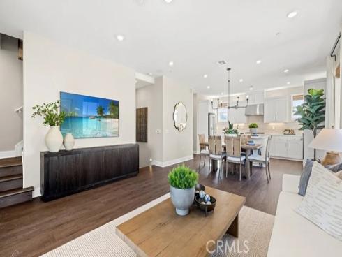 817 Sonia , Irvine, CA
