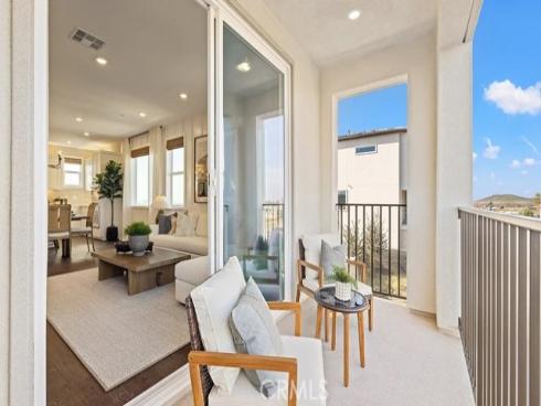 817 Sonia , Irvine, CA