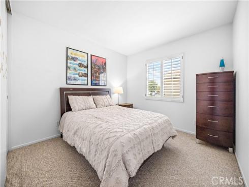 26 Appleglen , Irvine, CA