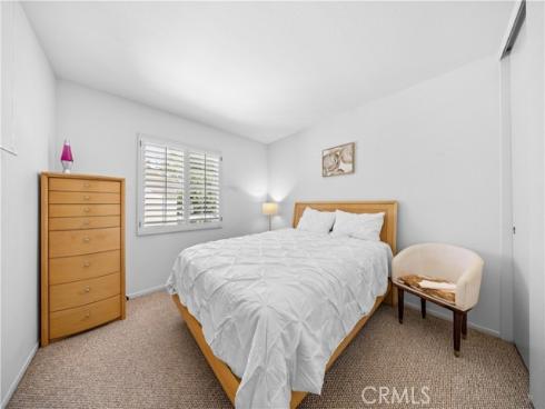 26 Appleglen , Irvine, CA