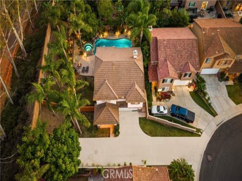 26 Appleglen , Irvine, CA
