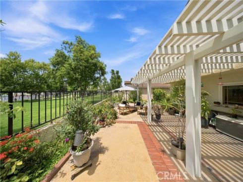 8 Autumn Oak , Irvine, CA