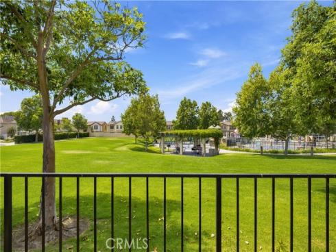 8 Autumn Oak , Irvine, CA