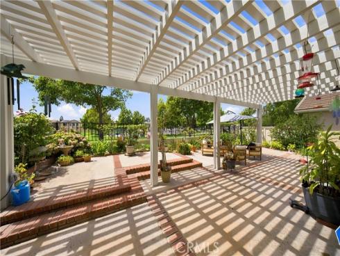 8 Autumn Oak , Irvine, CA
