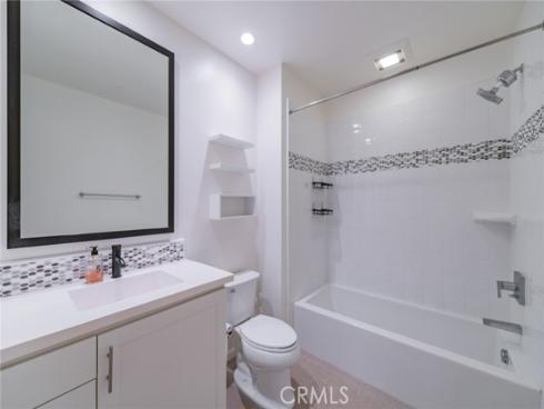 123  Cadence  , Irvine, CA