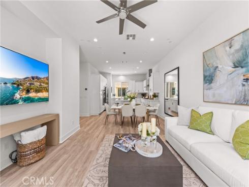 152  Keeper  , Irvine, CA