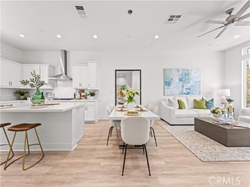 152  Keeper  , Irvine, CA