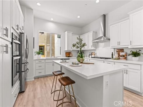 152  Keeper  , Irvine, CA