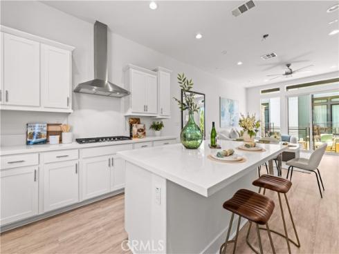 152  Keeper  , Irvine, CA