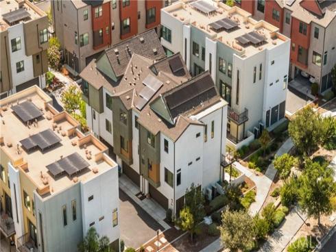 152  Keeper  , Irvine, CA