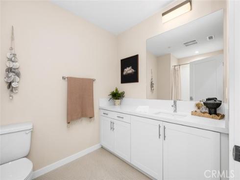 2258 Synergy , Irvine, CA