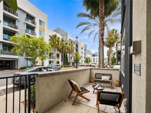 2258 Synergy , Irvine, CA