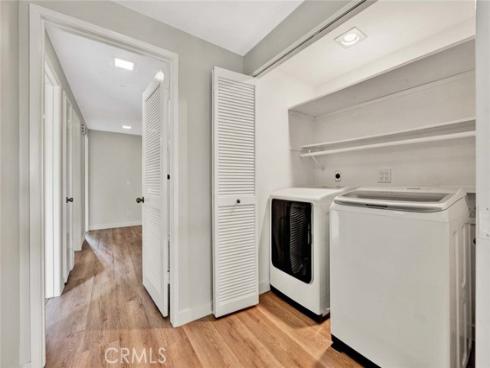 22 Rocky Knoll , Irvine, CA