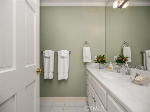 57 Emerald , Irvine, CA
