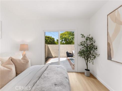 419  Deerfield  93  Avenue, Irvine, CA