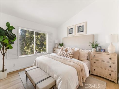 419  Deerfield  93  Avenue, Irvine, CA