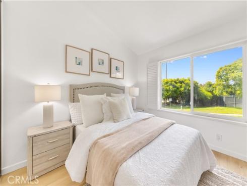 419  Deerfield  93  Avenue, Irvine, CA