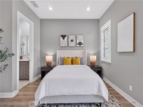61 Buttonquail , Irvine, CA