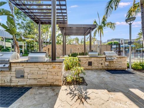 507 Rockefeller , Irvine, CA