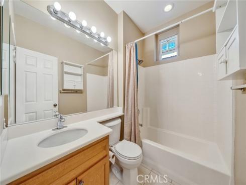 46 Perennial , Irvine, CA