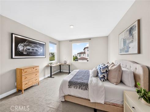 125 Source , Irvine, CA