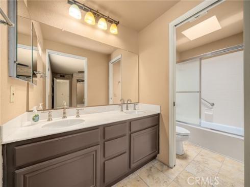 65 Claret , Irvine, CA