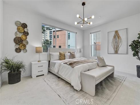 600 Rockfeller , Irvine, CA