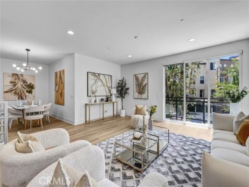 600 Rockfeller , Irvine, CA