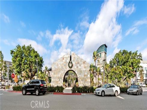 111 Bowery , Irvine, CA