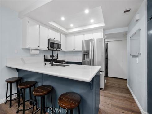 336  Lemon  , Irvine, CA