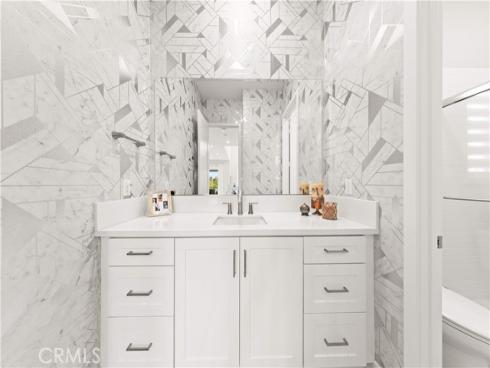 272 Merit , Irvine, CA