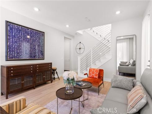 272 Merit , Irvine, CA