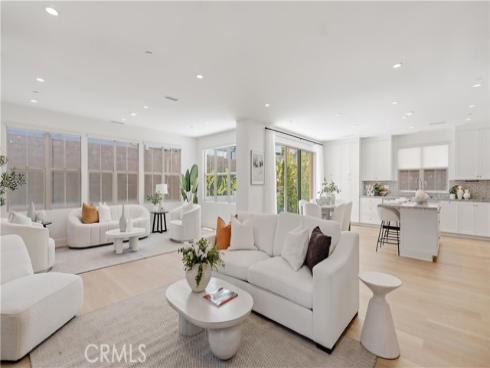 218 Evaroad , Irvine, CA