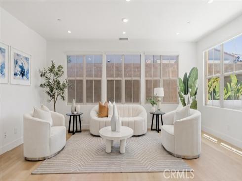 218 Evaroad , Irvine, CA