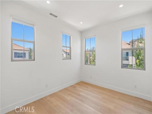 218 Evaroad , Irvine, CA