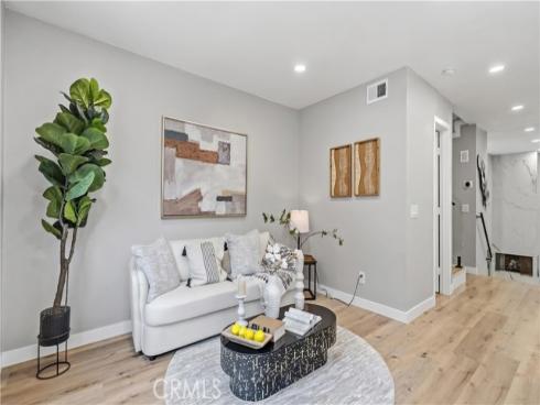 7 Sunup , Irvine, CA