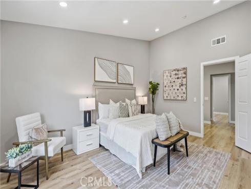 7 Sunup , Irvine, CA