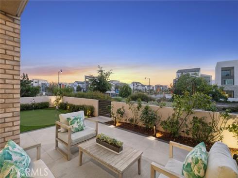 306  Treble  , Irvine, CA