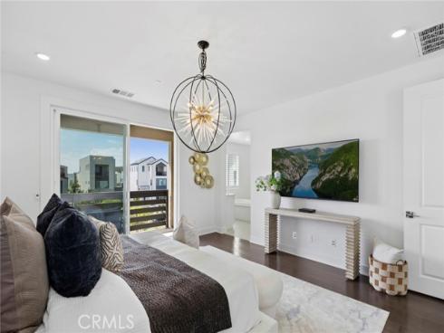 306  Treble  , Irvine, CA